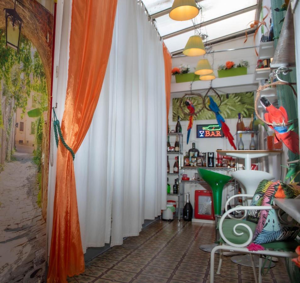 Pitagora House Hotel Taranto Exterior photo
